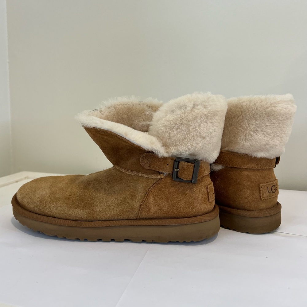 UGG Karel Chestnut Shearling-Lined Belted Ankle Cuff Boots Womens Booties Size 8